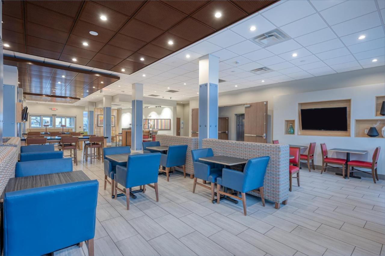 Holiday Inn Express & Suites St. Louis - Chesterfield By Ihg Exterior foto